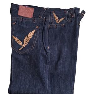 Size 38 c 32 men’s jeans, barely worn a akoo brand